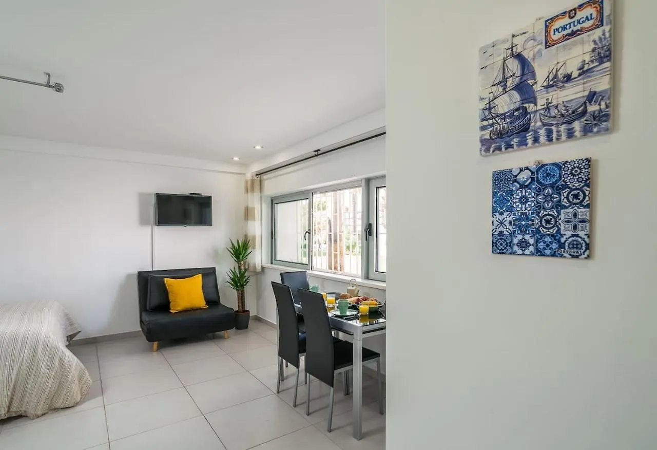 Impervillastudio - Vilamoura City Centre Quarteira 0*,